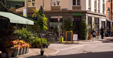 Værnedamsvej gade og butikker