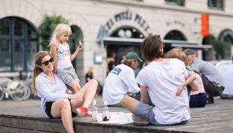 Spis med familen på Vesterbro